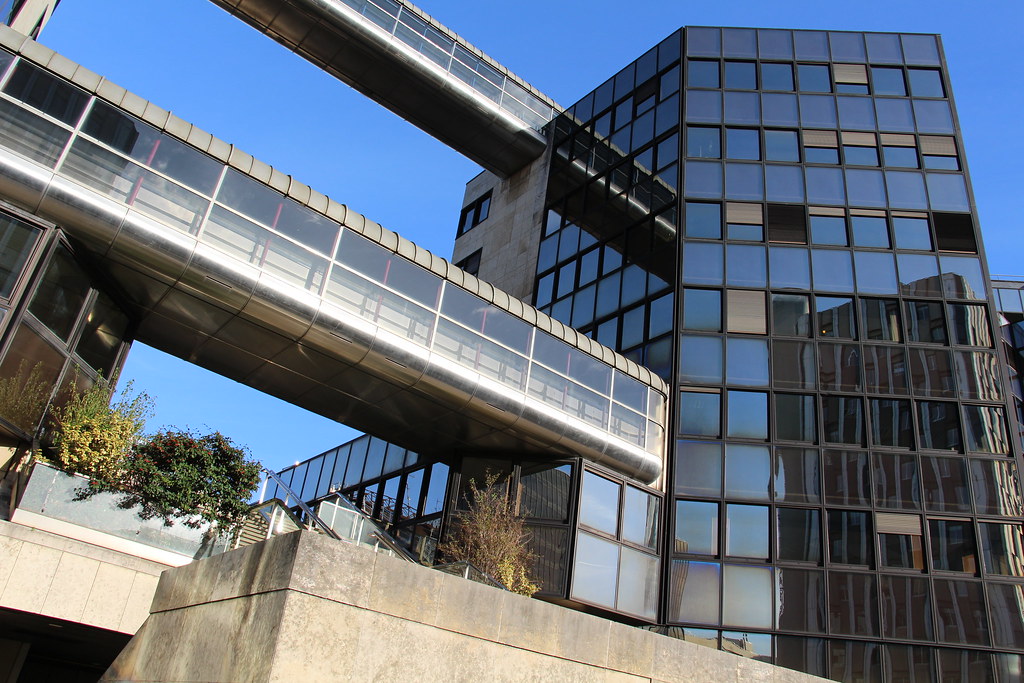Façade du ministère de l'Économie et des Finances à Bercy, à Paris, photographie d'illustration